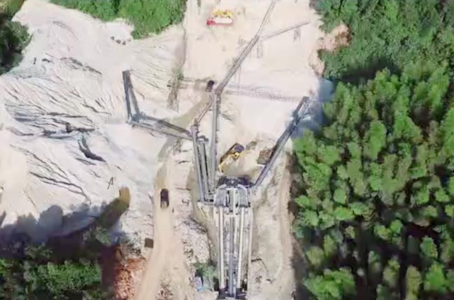 ���Ϟg����ڽ��ĕr(sh��)�a(ch��n)300����ʯ���a(ch��n)��