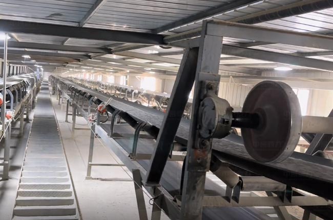 長距離帶式輸送機運輸廊道內部實拍 長距離帶式輸送機運輸廊道內部實拍