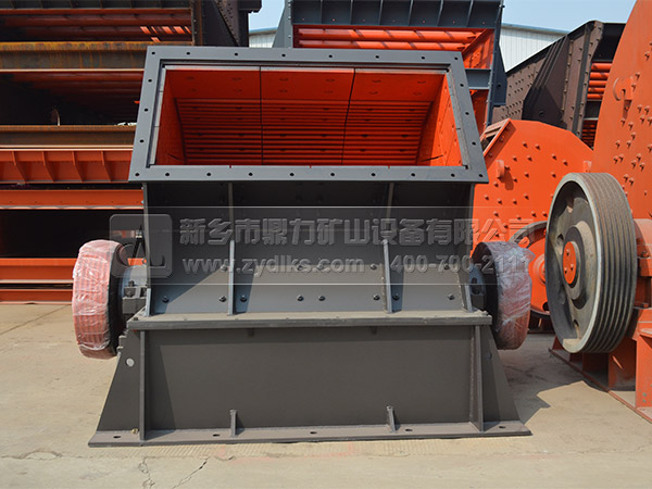 河南鼎力機(jī)械破碎機(jī)圖片展示