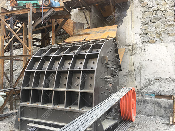 河南中譽鼎力錘式破碎機 河南中譽鼎力錘式破碎機