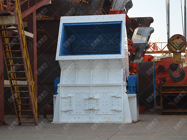 錘式碎石機——石灰石中、細碎