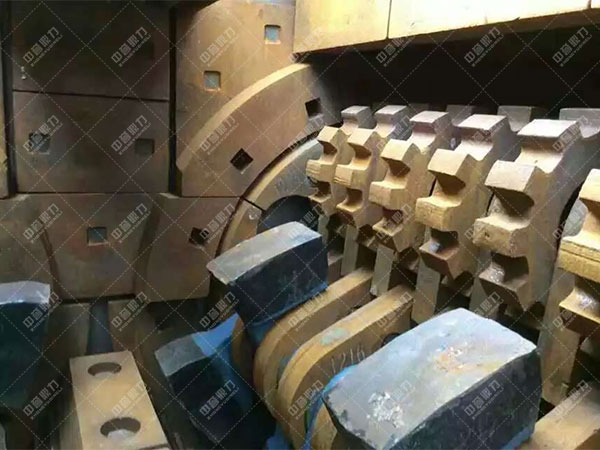 雙轉(zhuǎn)子制砂機(jī)